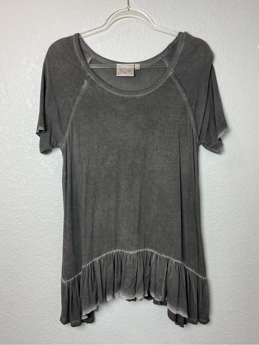 Dantelle Washed Charcoal Short-Sleeve Ruffle-Hem Tunic Size L